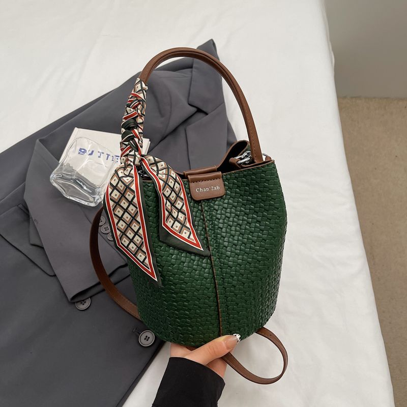 Fashion women's handbag