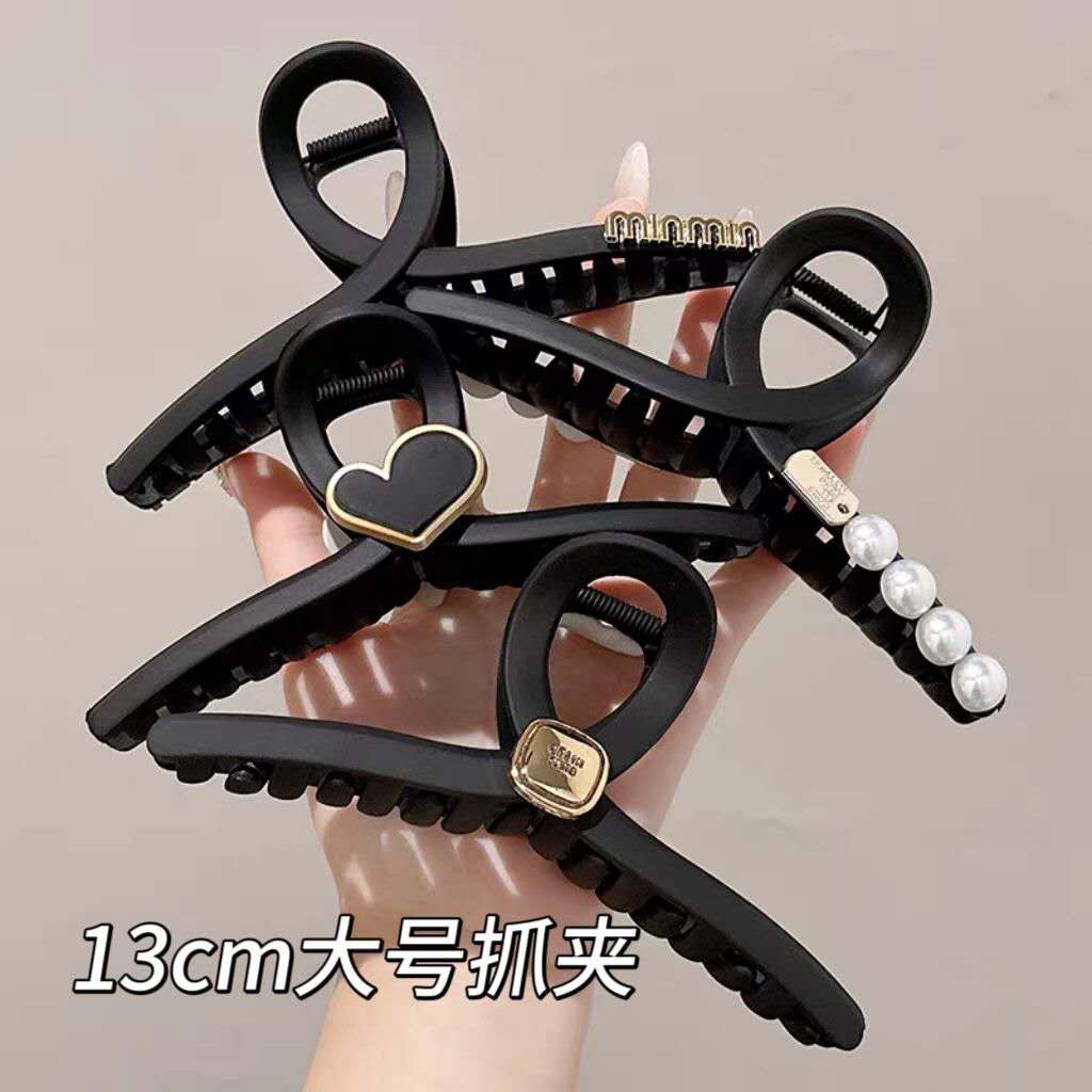 Women's hair clip