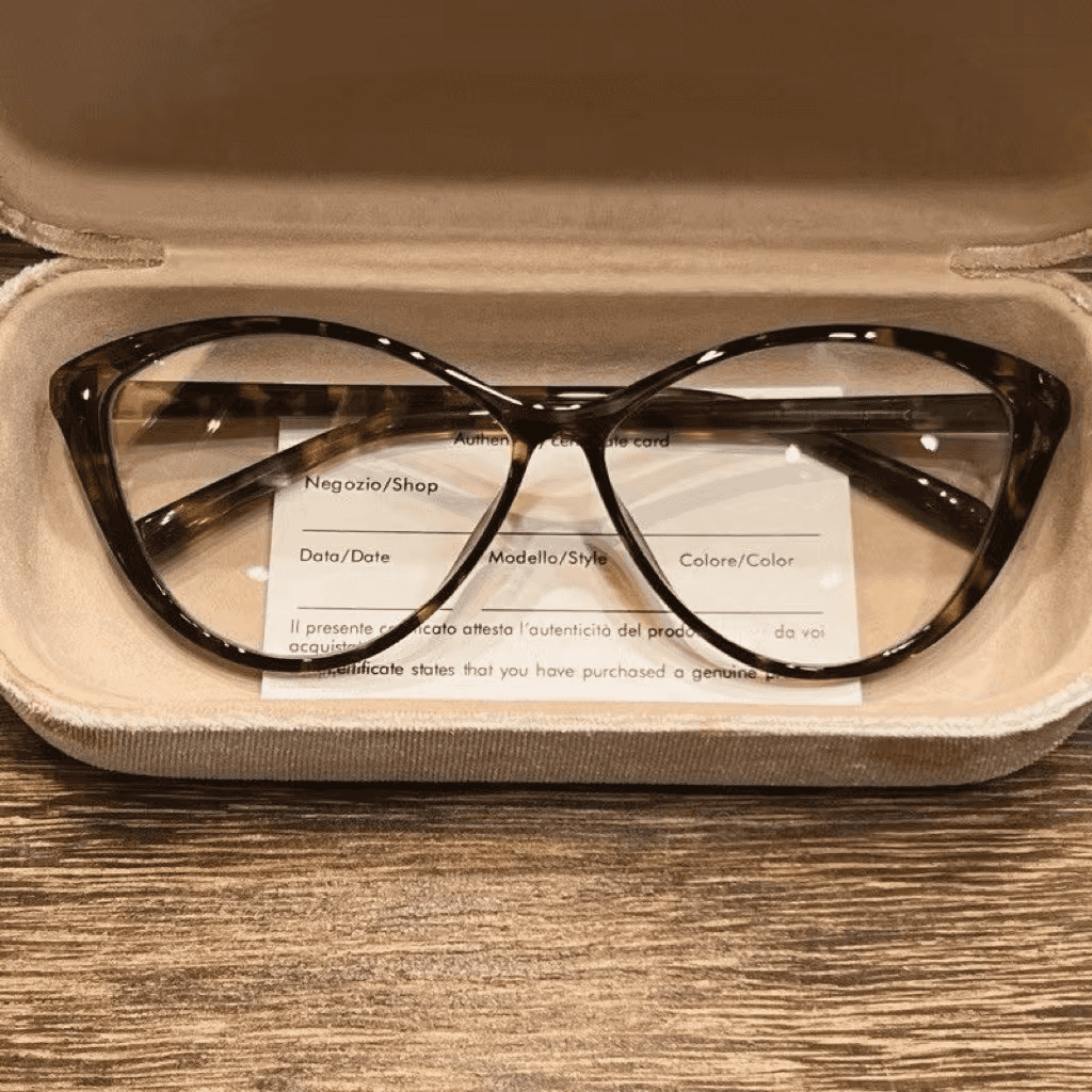 Leopard printed frame