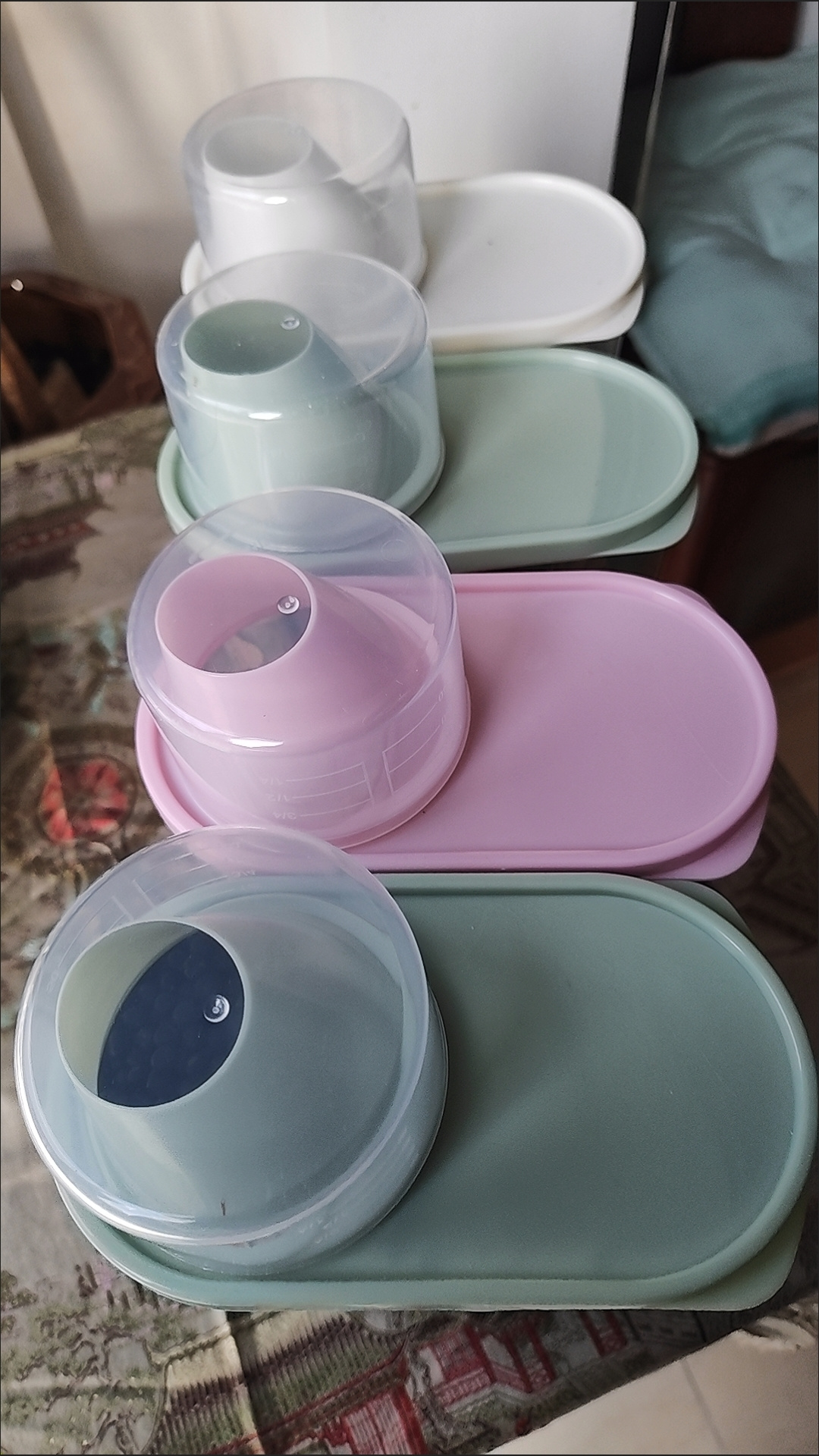 Japanese-style canned grain storage container